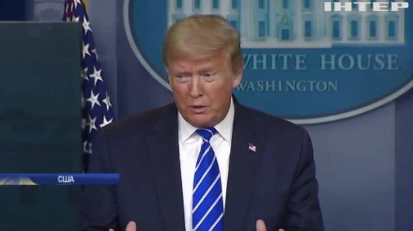 Дональд Трамп сподівається на Сонце у боротьбі із коронавірусом