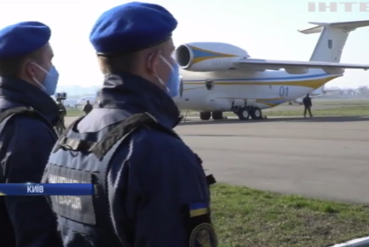 Допомога у боротьбі із коронавірусом: літак МВС України доправить в Італію санітайзери
