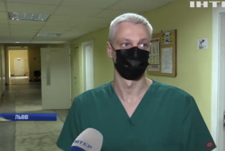 Львівські хірурги провели унікальну операцію