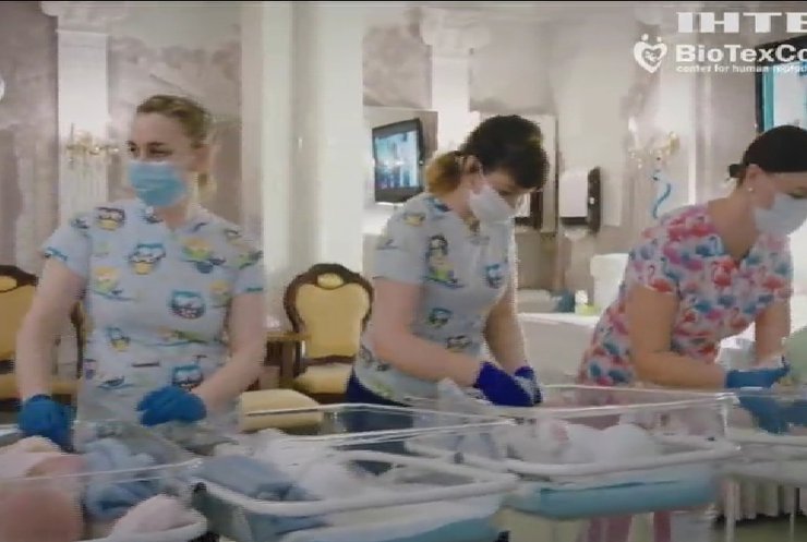 Діти на продаж: у київському готелі утримують півсотні немовлят, народжених для іноземців