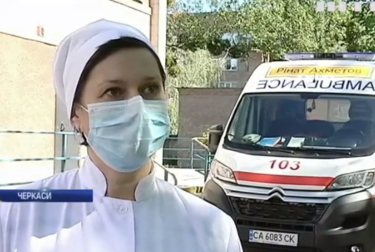 Коронавірус в Україні: як екіпажі "швидких" працюють в умовах епідемії