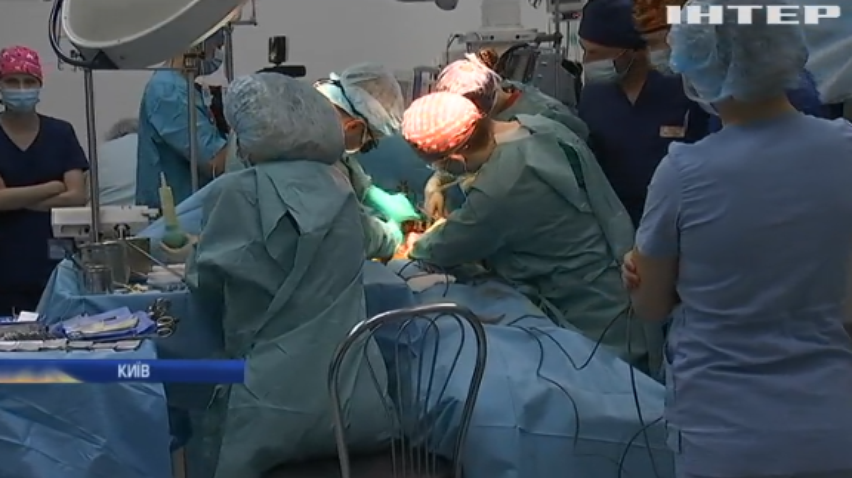 Знаковий день для трансплантології: хірурги інституту Шалімова провели унікальні операції із пересадки нирок та печінки