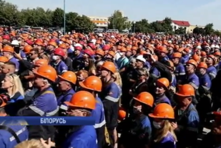 Білорусь охопили масові страйки на ключових підприємствах