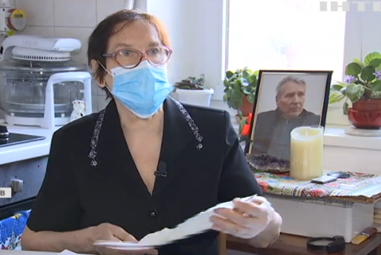 Скандал у Києві: аферисти намагаються відібрати квартиру у жінки видатного інженера