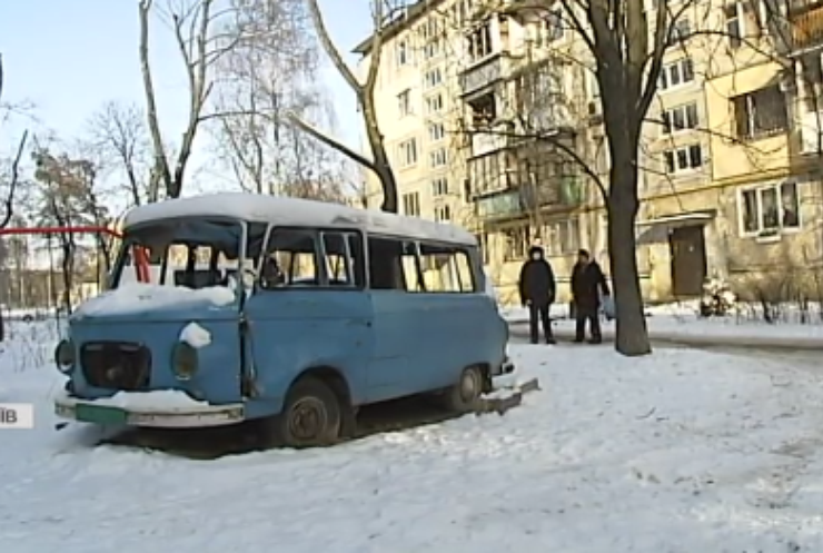 Мороз вбив двірника у Києві: чому ЖЕК відмовляється від загиблого?