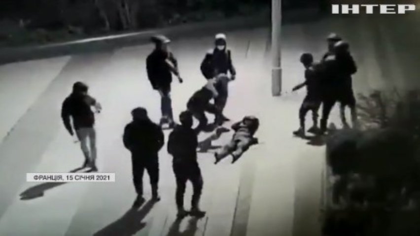 Українського учня побили у центрі Парижа