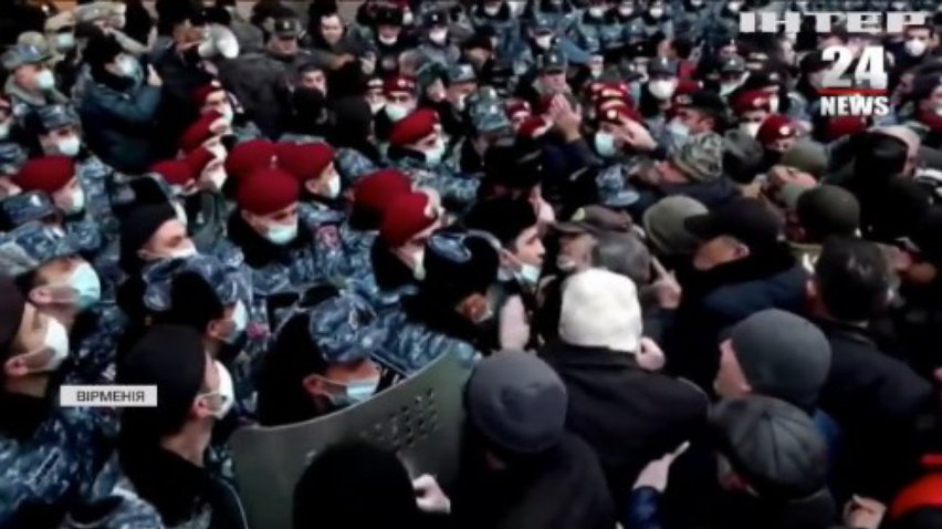 Протести в Єревані: люди вимагають арешту прем'єр-міністра