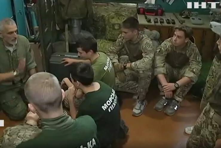 Юнацький підрозділ "морської піхоти" тренують у Черкасах