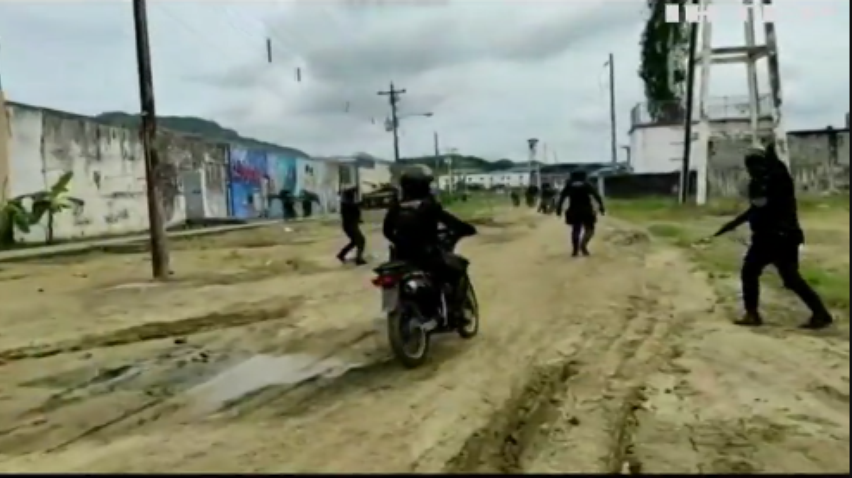 У в'язницях Еквадору відбулися сутички між кримінальними угрупованнями