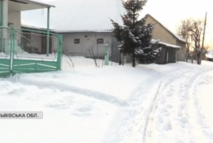 Села на Львівщині снігопадами відрізало від цивілізації