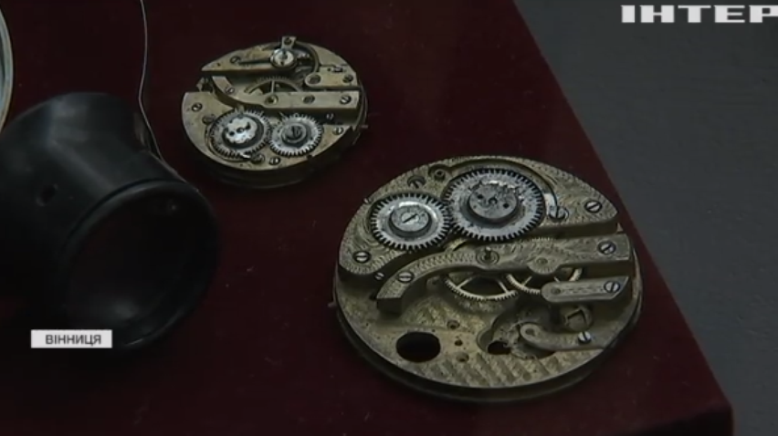У музеї Вінниці влаштували виставку годинників