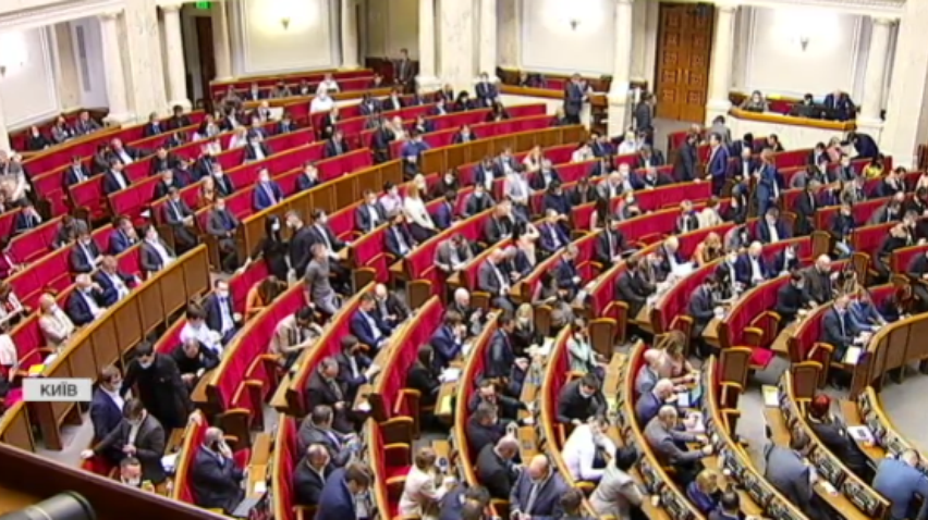 Верховна Рада "потонула" у земельному питанні