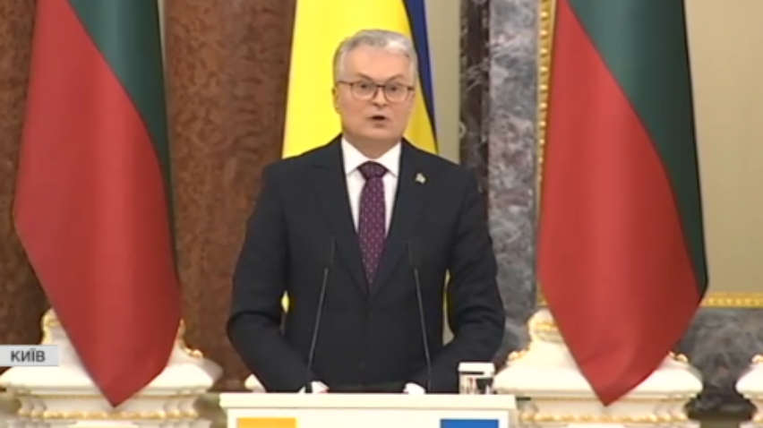 Президент Литви закликав посилити санкції проти Росії