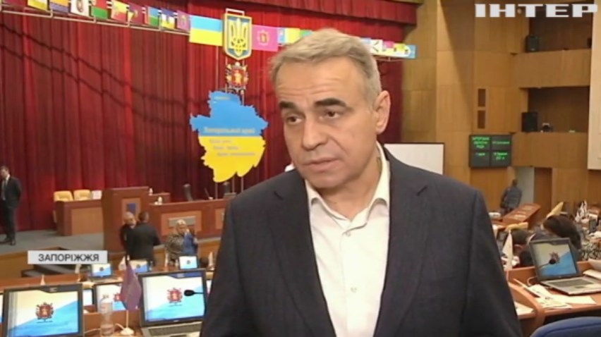 У Запоріжжі депутати міськради проміняли бюджет на власні зарплати та премії