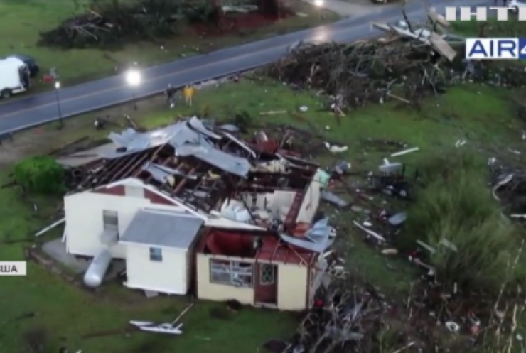 В Алабамі потужна буря і торнадо завдали серйозних руйнувань