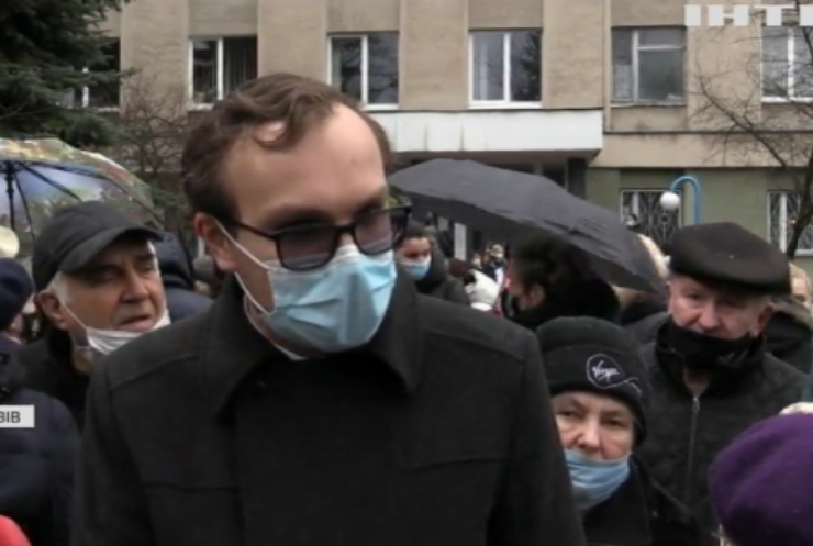 Медики Львова протестують проти переобладнання полікліник