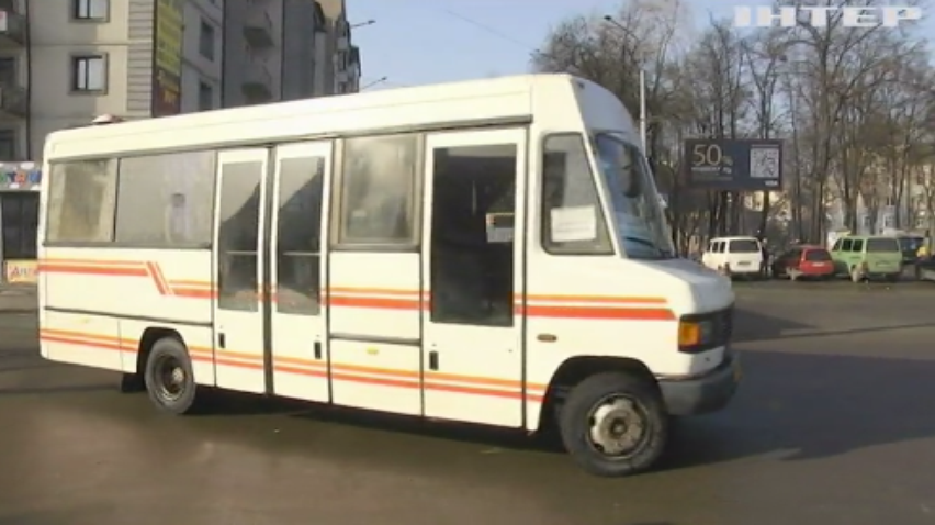 Місцева влада регулюватиме комунальний транспорт у "червоних зонах"