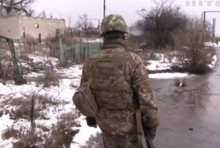 На Донбасі бойовики атакували з гранатометів та кулеметів