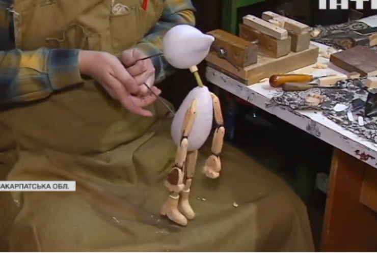 Ляльковий театр в Ужгороді: скільки потрібно часу на створення іграшки?