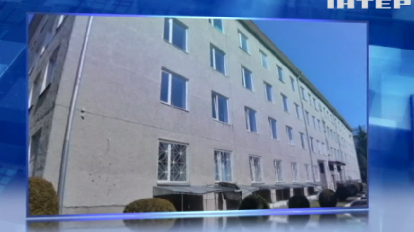 У Луцьку інфікована жінка випала з вікна лікарні