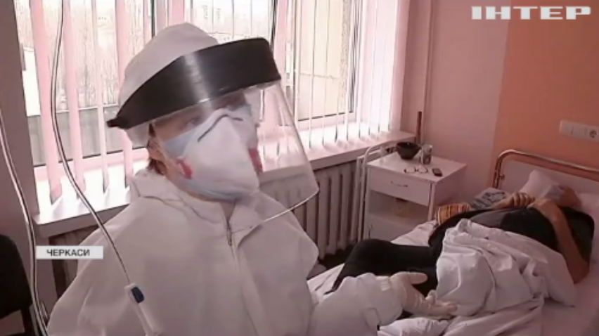 Україна перебуває у катастрофічному дефіциті лікарів