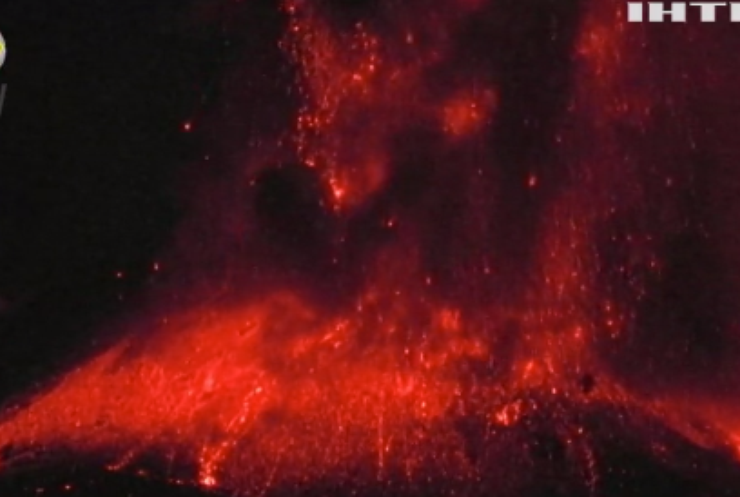 На Сицилії вдруге почалося виверження вулкана Етна