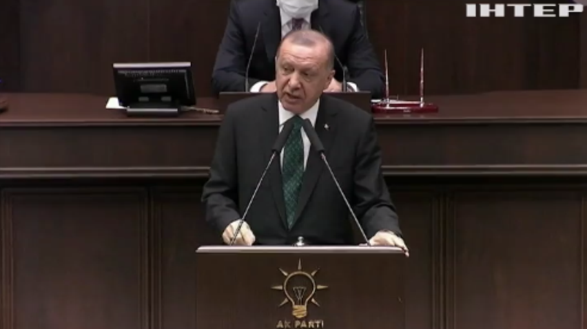 Президент Туреччини пообіцяв відновити свободу слова
