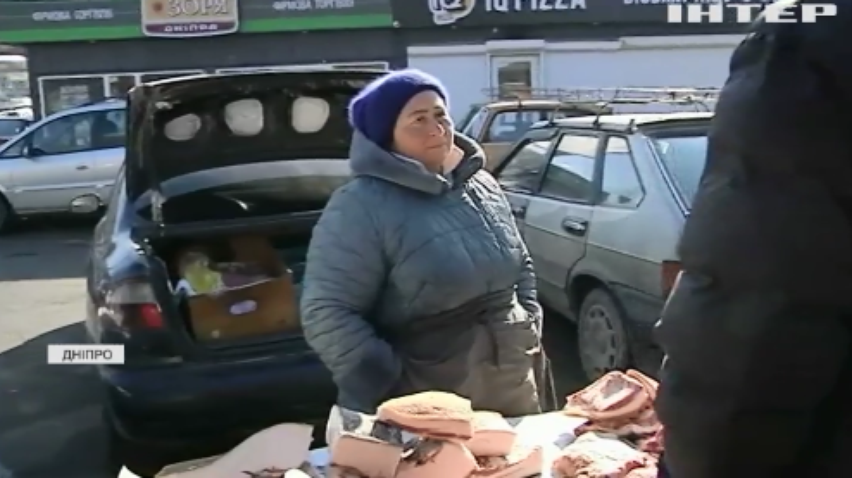 На вулицях Дніпра борються зі "стихійниками"