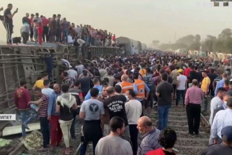У Єгипті зійшов з рейок потяг з пасажирами