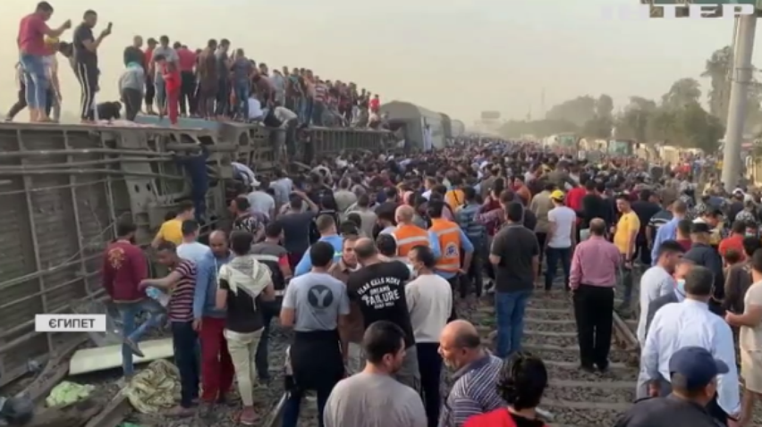 У Єгипті зійшов з рейок потяг з пасажирами