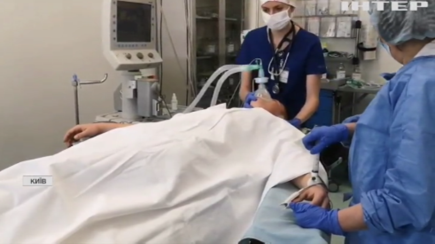 Трансплантація в Охматдиті: лікарі зробили пересадку кісткового мозку