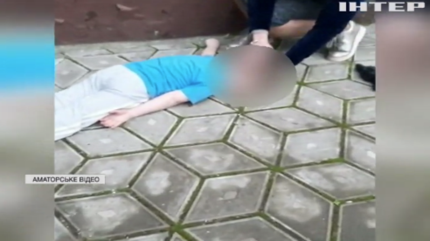 У запорізькому дитсадку дитина випала з вікна: чи покарають виховательку?