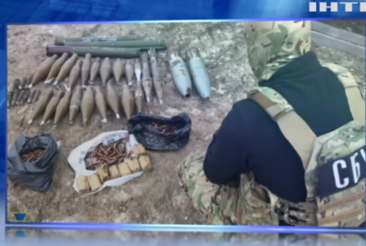 На Луганщині працівники СБУ виявили схрони боєприпасів