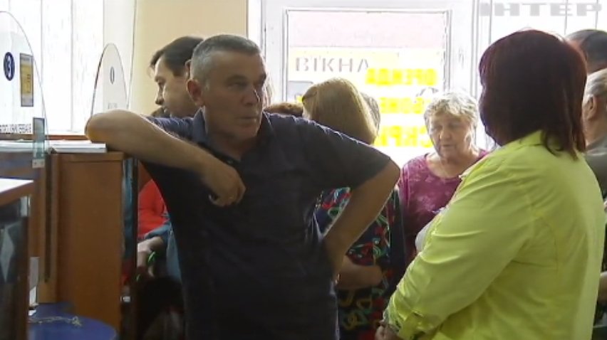 Економіка в Україні: Кабмін вирішив підвищити акцизи на алкоголь