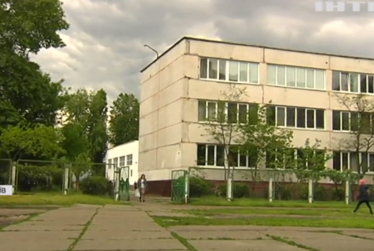 Лише жарт: кіберполіція знайшла автора чату про теракт у школі Києва