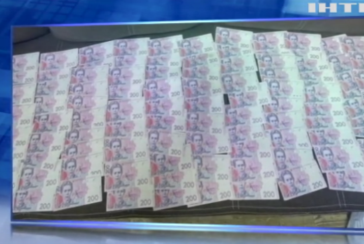 У Києві СБУ викрила злочинців з підробленими банкнотами