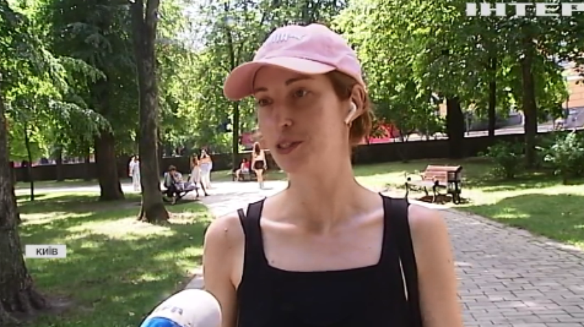 Основний закон України: чи знають жителі зміст Конституції?