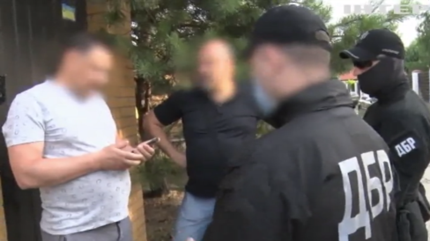 У ДБР оголосили підозру ексчиновникам Міноборони