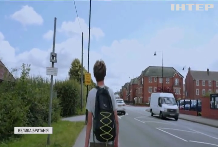 Британський хлопчик пройшов пішки 320 км заради порятунку планети