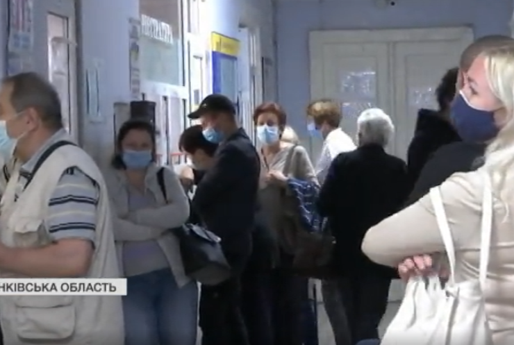 На заході України стрімко зростає кількість хворих на COVID-19