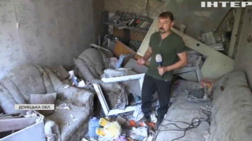 Війна на Донбасі: ворог обстріляв житловий квартал Красногорівки