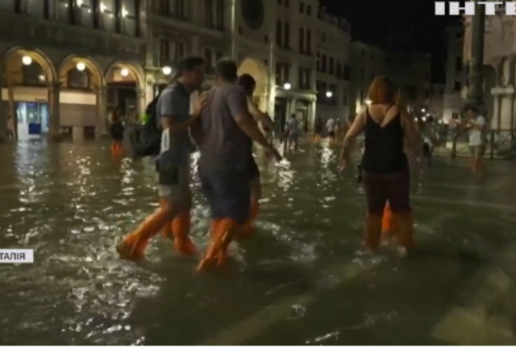 Венецію затопило: рівень води піднявся на понад метр