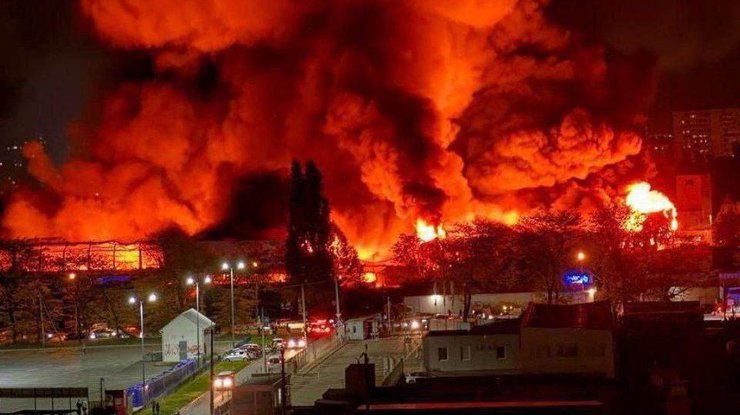 Сильна пожежа в Одесі